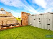 Manor Road, Chigwell, Essex IG7, 3 bed flat to rent |...