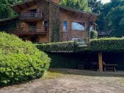 Mansão 6 suítes chalés alto padrão vista Pedra do Baú...