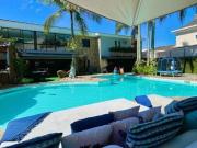 Mansão 7 suítes a poucos metros da praia da Barra