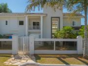 Mansão com 4 Suites, Piscina Aquecida, Horta, Arvores...