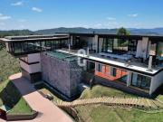 Mansão em Condominio à venda na região de Descansópolis,...