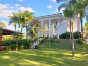 Mansão em condomínio fechado à venda em Atibaia