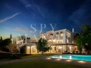 Mansão Exclusiva com 7 Quartos Perto da Praia