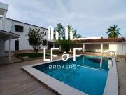 Mansão no Condomínio Le Village Blanc