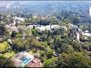 Mansão Serra da Cantareira com 4 casas sendo 2 Chalés...