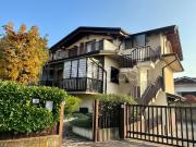 Mansarda in vendita ad Azzano San Paolo via Giosuè...