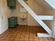 Mansardenzimmer/Hobbyraum nähe Gewerbeschule und Bad....