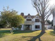 MANSION COLONIAL FRENTE A RIO CORONDA