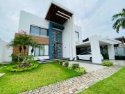 Casa en Venta, Urbanizacion Isla mocoli en Venta AndB