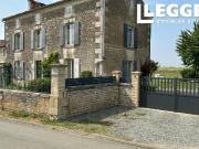 Marais poitevin propriété de 171 m², 3 chambres,1 salle...