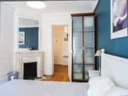 Marais / rue de Turenne 84