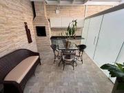 MARAVILHOSA CASA ALTO PADRÃO COM 210M2. ESQUINA C/ JOÃO...