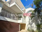 Maravilhosa Casa Assobradada com 425m² para Venda no...