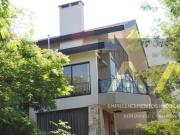 MARAVILHOSA CASA DE ESQUINA, 4 SUÍTES, COMPLETISSIMA,...