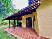 Maravilhosa Casa dentro de Condomínio Fechado na praia...