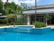 Maravilhosa Casa em Alphaville com piscina!