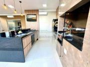 Maravilhosa Casa em Condomínio com 3 Dormitórios para...