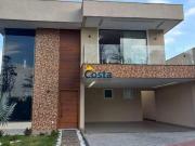 Maravilhosa casa em condomínio fechado, com design... Maravilhosa casa em condomínio fechado, com design...