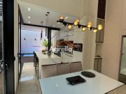 MARAVILHOSA CASA TÉRREA ESTILO ALTO PADRÃO NO JARDIM...