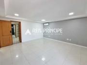 Maravilhosa casa triplex com 5 suãtes para alugar na...