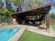Maravillosa Casa 6d/4b Gran Terreno, Buena Conectividad