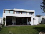MARAVILLOSA CASA EN EXCLUSIVO CONDOMINIO. COD. 092