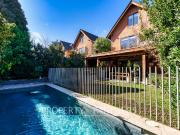 Maravillosa Casa muy Iluminada en Condominio Cercana a...