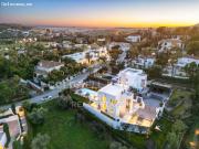 Maravillosa villa contemporánea con vistas al mar en La...