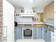 Maravilloso piso de 3 dormitorios con terraza en Avd Madrid