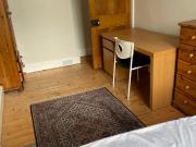 Marchmont 4 bed flat students only