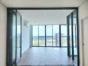 Marina Square! 2 Bedroom Apartment | Panoramic Waterview...