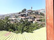 Marita Vallejo Propiedades vende acogedora casa en cerro Cár