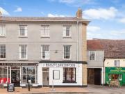 Market Square, Bicester OX26, 2 bedroom flat to rent...