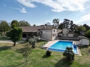 Marmande Belle maison en pierre avec gîte à proximité...