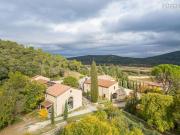 Mas 20 pièces 2 952 m²