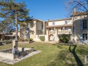 Propriété avec piscine et jardin