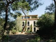 Mas 7 pièces 240 m²