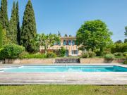 MAS ANCIEN RENOVE A 10 MN AIX EN PROVENCE