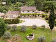 Mas avec vue, piscine à vendre dans le Luberon 170m² Apt