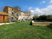 Mas de Caractère avec piscine au Cœur de la Provence