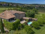 Mas de caractère rénové du 19ème siècle avec jardin,...