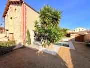 MAS DE CARACTÈRE RÉNOVÉ VOLUMES GÉNÉREUX, PISCINE ET GARAG