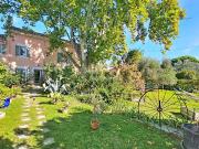 Mas de charme avec studio et grange aménageable. À 15min...