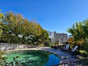 Mas de hameau avec piscine et joli terrain dont une...