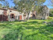 Mas du XVIe siècle à rénover de 437m² hameau des Borrys...