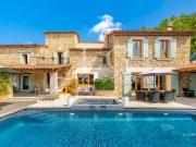 Mas en pierre authentique du 17 eme Montauroux centre...