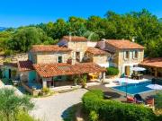 Mas en pierre authentique du 17 eme Montauroux centre...