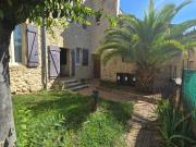 Mas en pierre, composé d'un ensemble immobilier de...