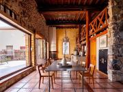 Mas en Pierre Piscine 8 pièces 4/5 chambres Surface t....