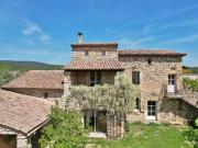 Mas en pierre proche Uzès.